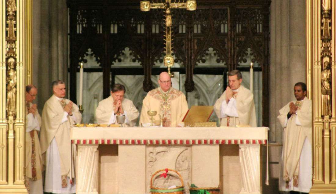 Pres De 3000 Personnes Etaient Presentes Dans La Cathedrale De New York Pour La Messe Anniversaire Du Retour Au Pere De Fernando Rielo Institut Id Du Christ Redempteur